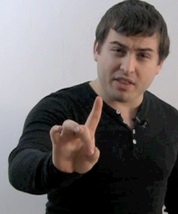 Derek Halpern's Social Triggers Insider